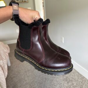 2976 Women’s Doc Martens Faux Fur Lined Chelsea Boots